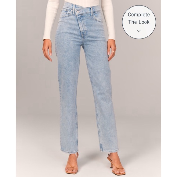 Abercrombie & Fitch Denim - Abercrombie & Fitch Ultra High Rise 90s Straight Jean Size 29/8